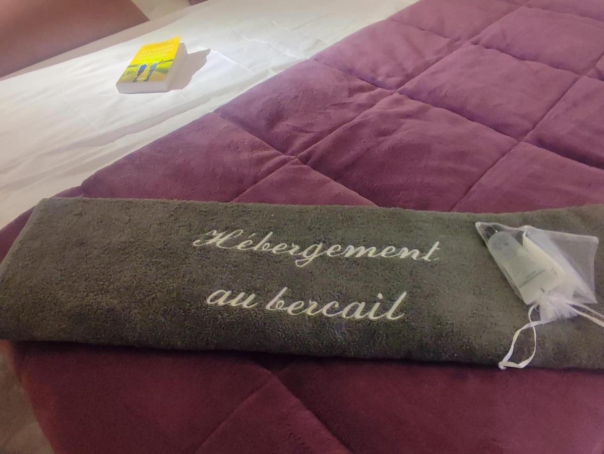Hebergement Au Bercail Beaumont-sur-Sarthe Ngoại thất bức ảnh